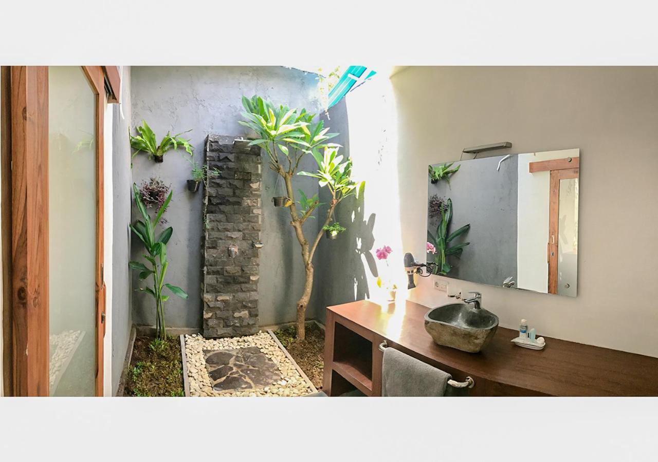 Villa Manayasa ロヴィーナ エクステリア 写真