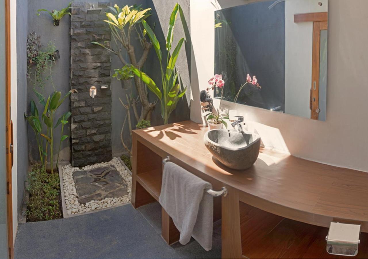 Villa Manayasa ロヴィーナ エクステリア 写真